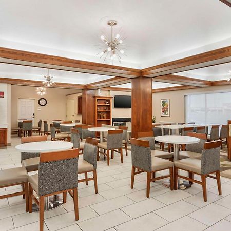 Best Western Plus Riata 브라운우드 외부 사진