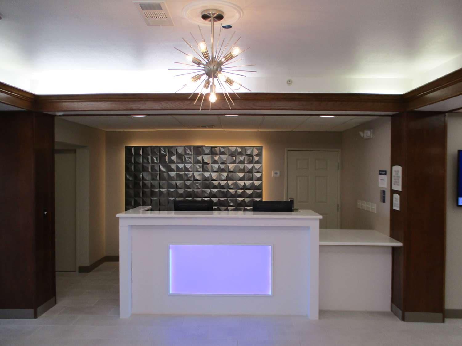 Best Western Plus Riata 브라운우드 외부 사진