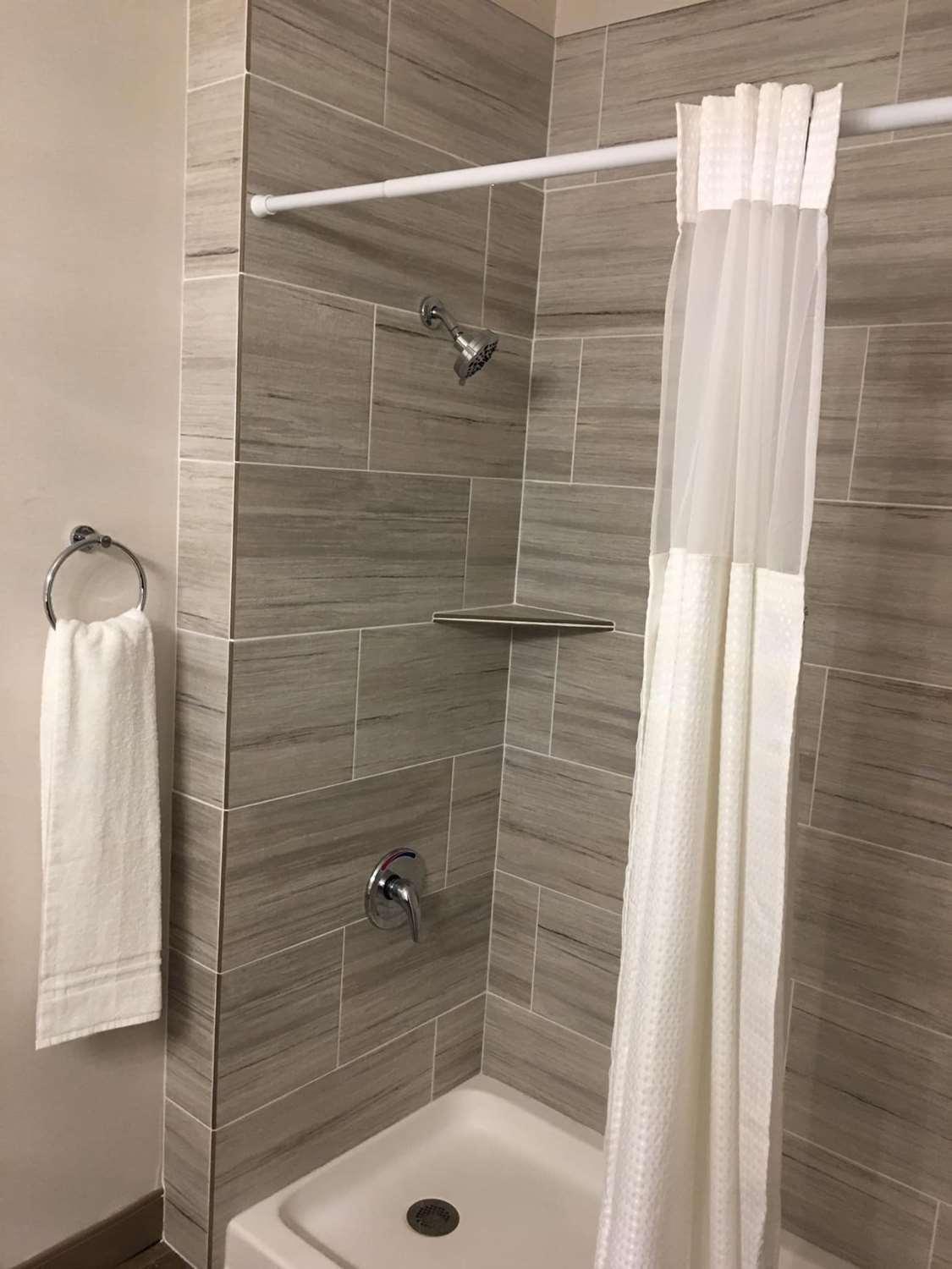 Best Western Plus Riata 브라운우드 외부 사진