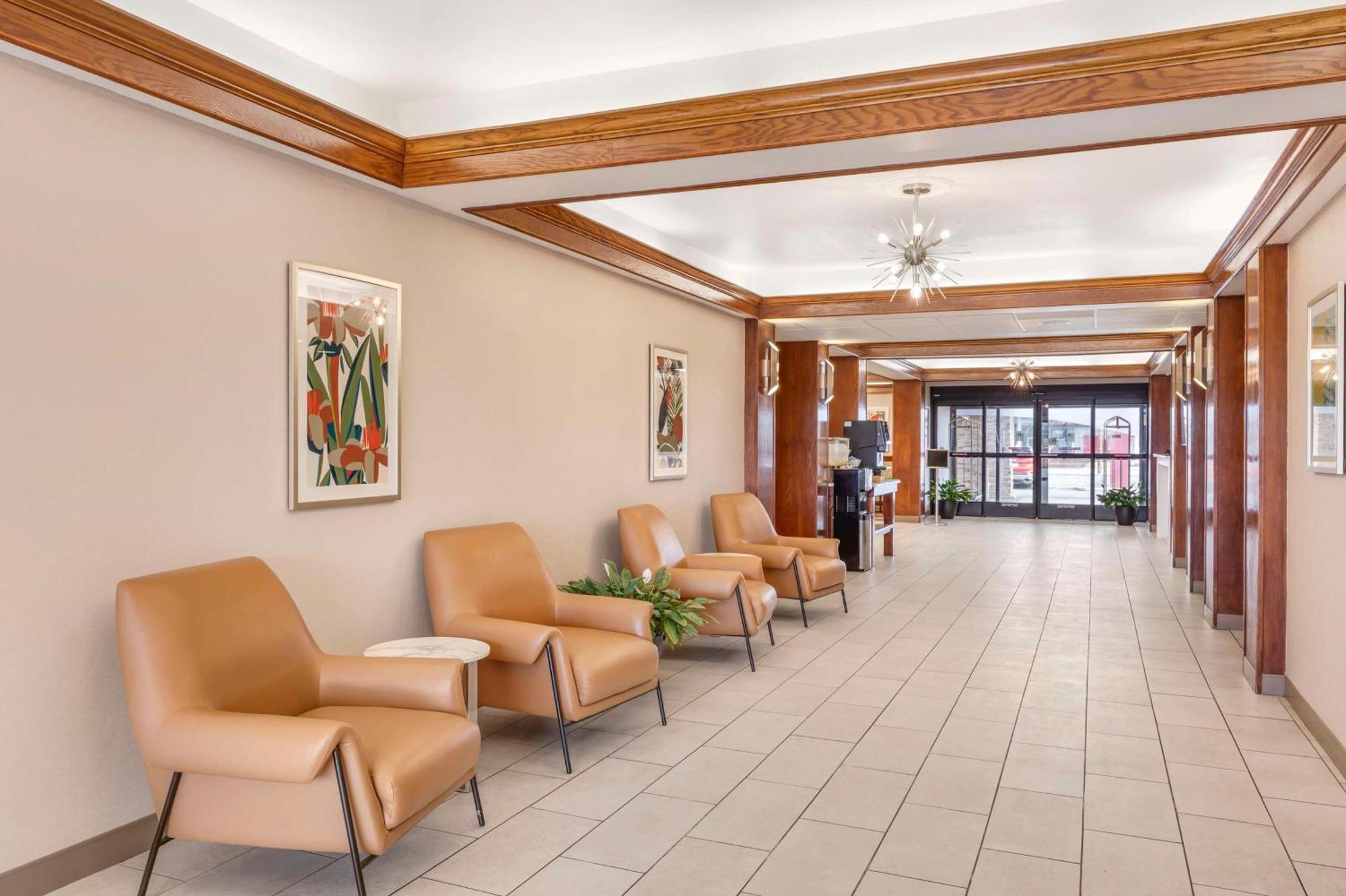 Best Western Plus Riata 브라운우드 외부 사진